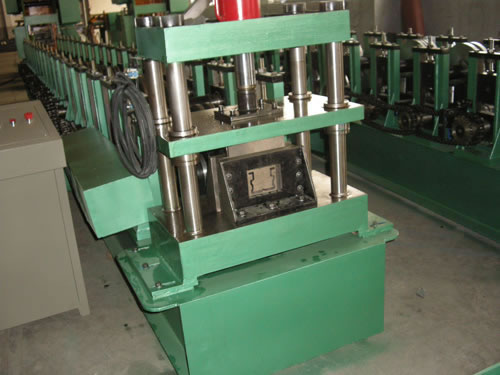 Uprights Forming Machine